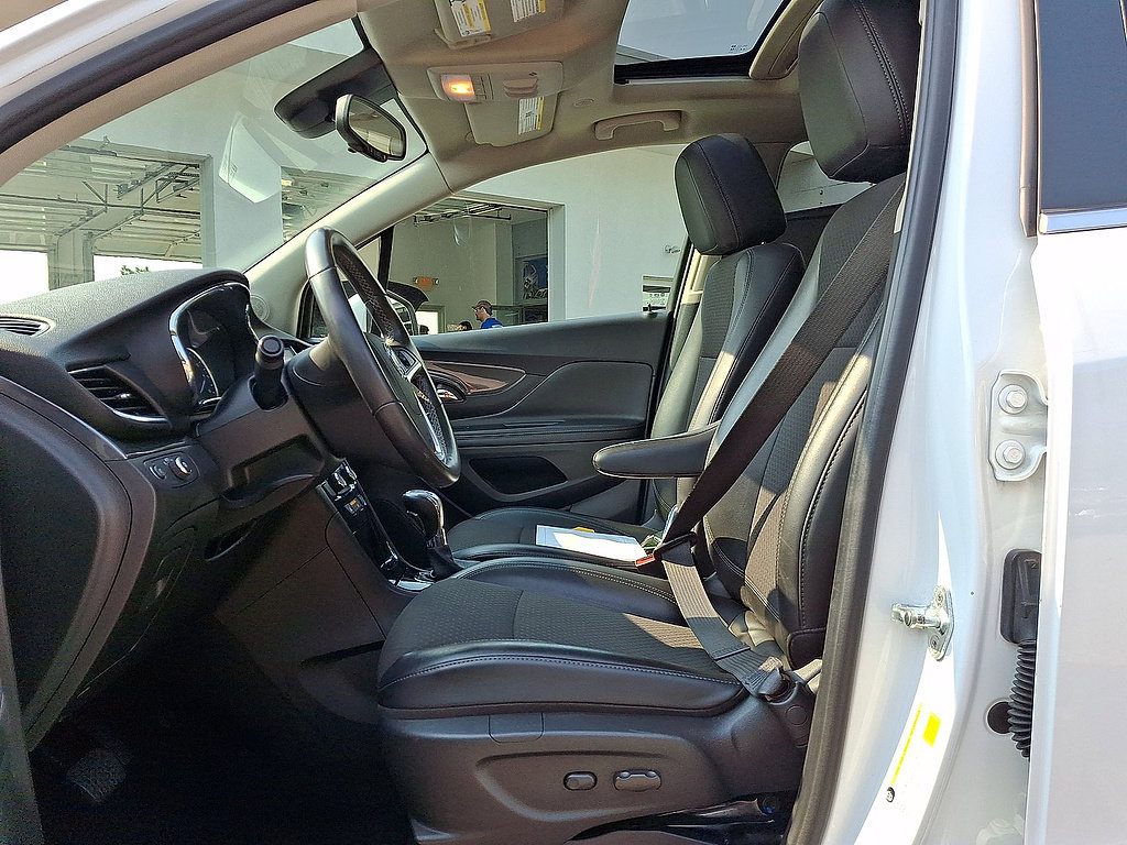 Certified 2021 Buick Encore Preferred w/ Safety Package AWD/4WD image 11