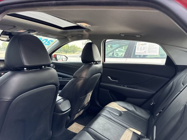 Used 2021 Hyundai Elantra Limited FWD image 14