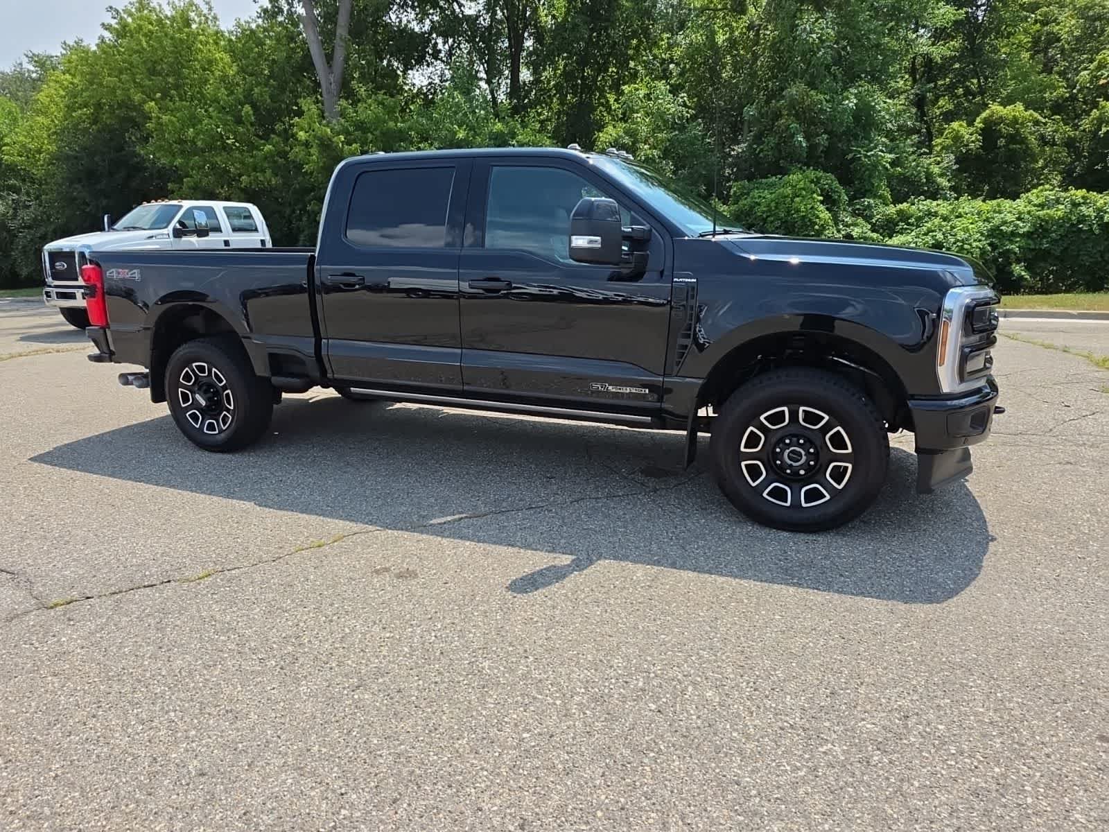 Used 2026 Ford F250 Platinum AWD/4WD image 8