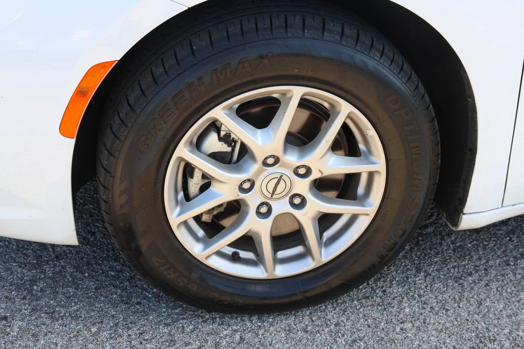 Used 2024 Chrysler Pacifica Touring-L FWD image 30
