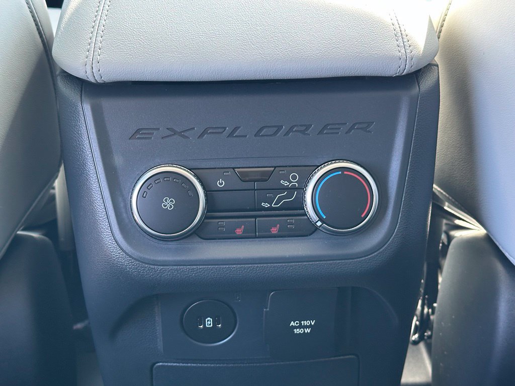 New 2026 Ford Explorer Platinum w/ LUX Leather Package AWD/4WD image 19