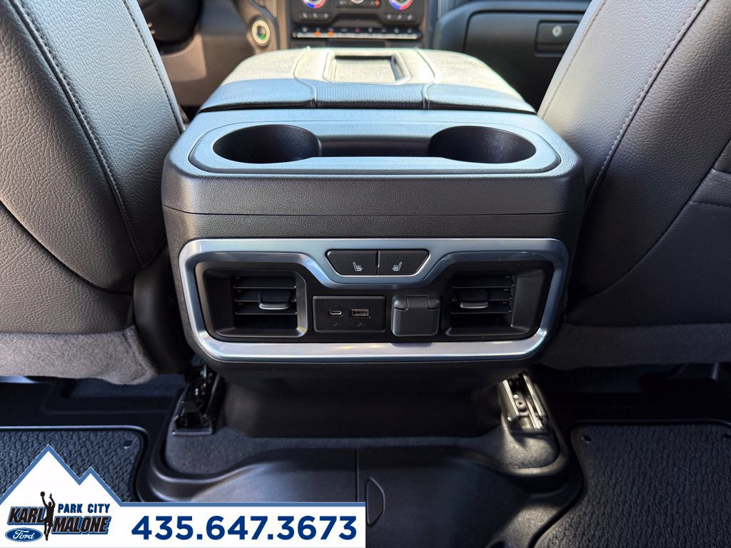Used 2022 GMC Sierra 2500 Denali w/ Denali Black Diamond Edition AWD/4WD image 32
