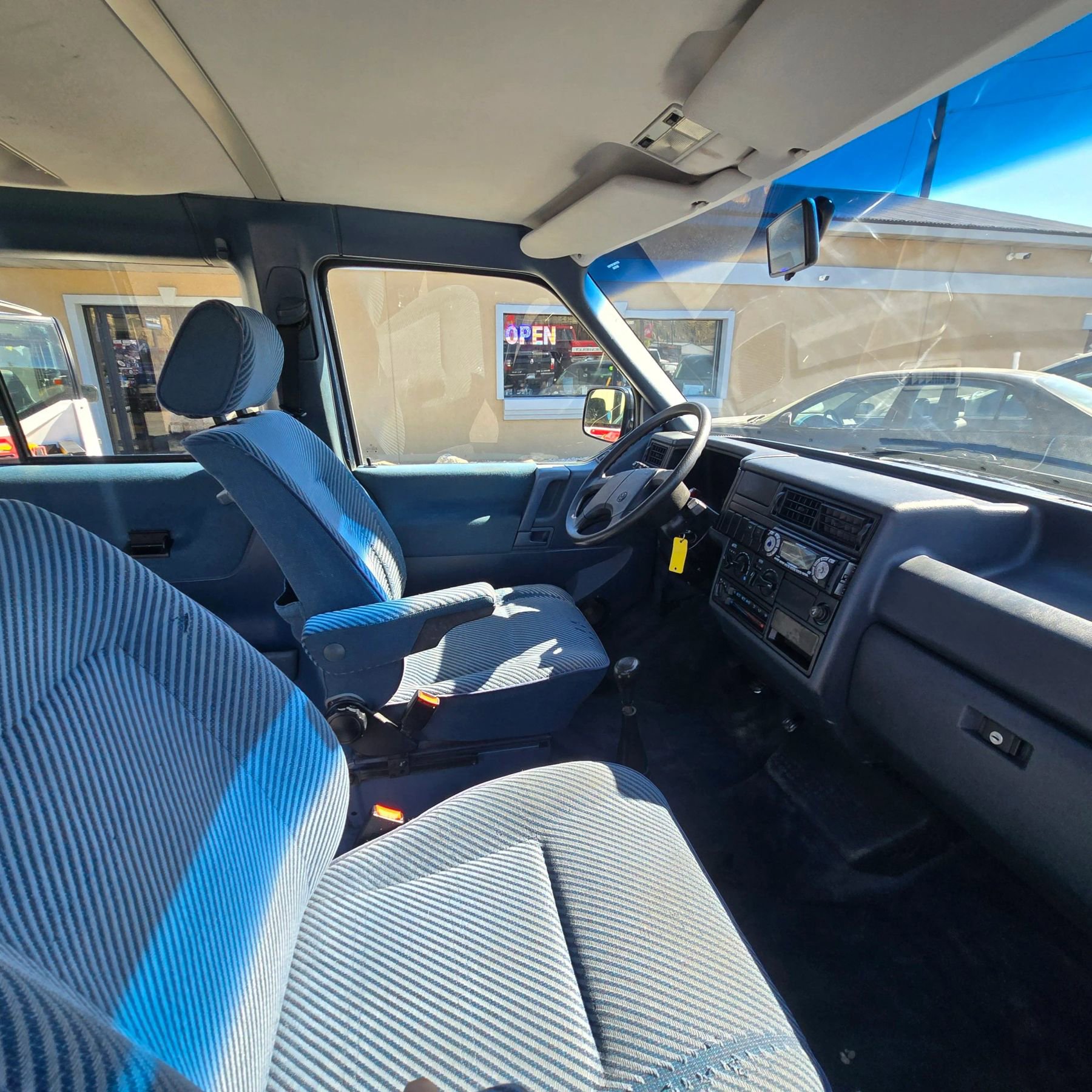 Used 1993 Volkswagen Eurovan GL image 14