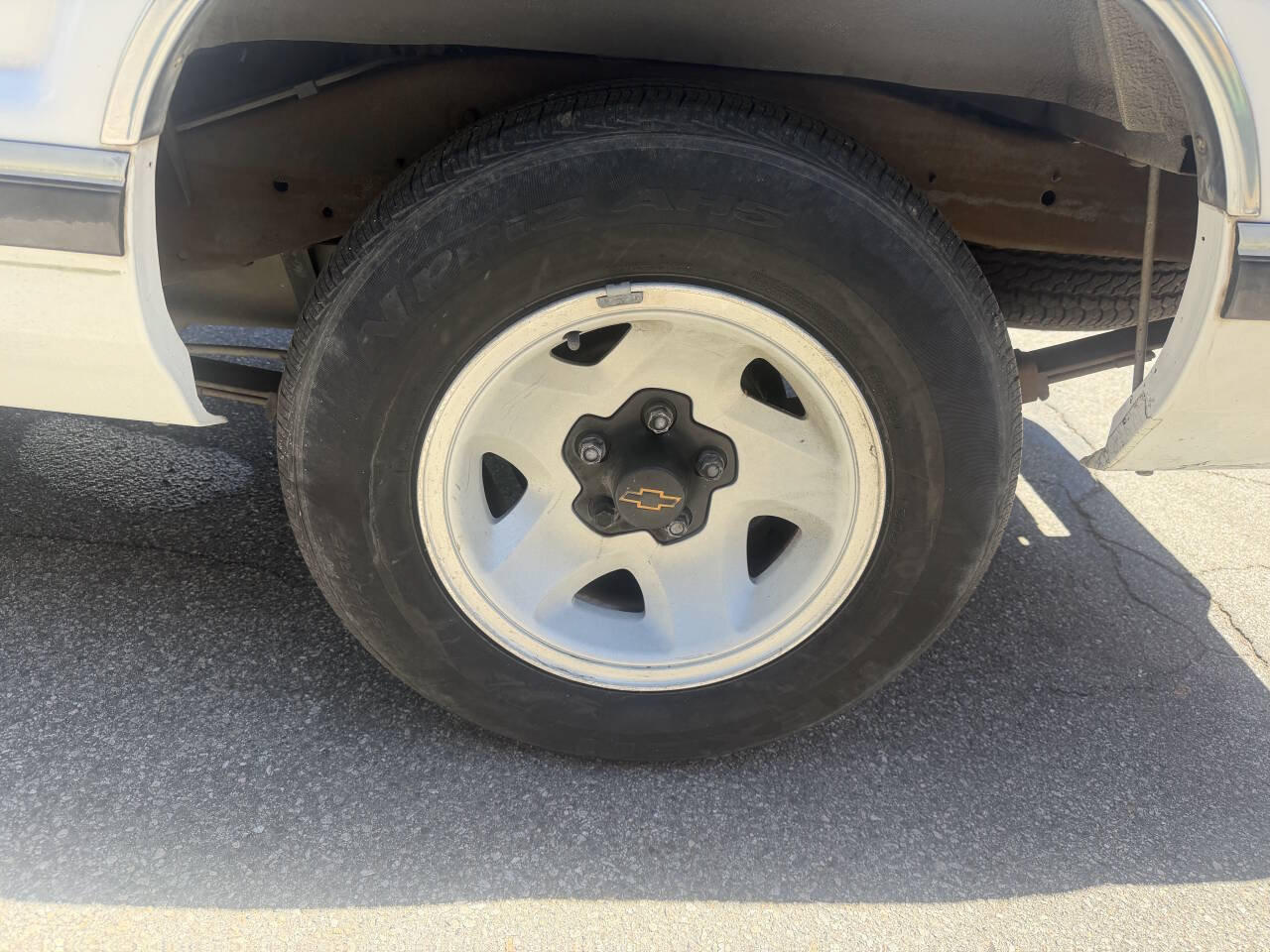 Used 1994 Chevrolet S10 Pickup LS RWD image 12