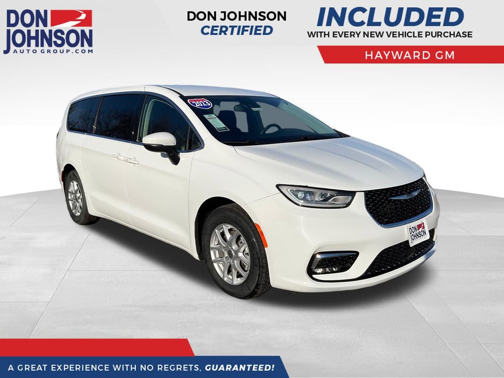 Used 2023 Chrysler Pacifica Touring-L