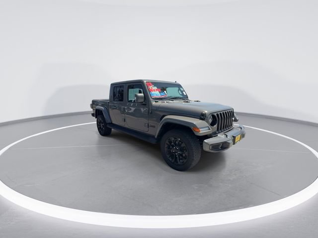 Certified 2023 Jeep Gladiator Overland AWD/4WD image 2
