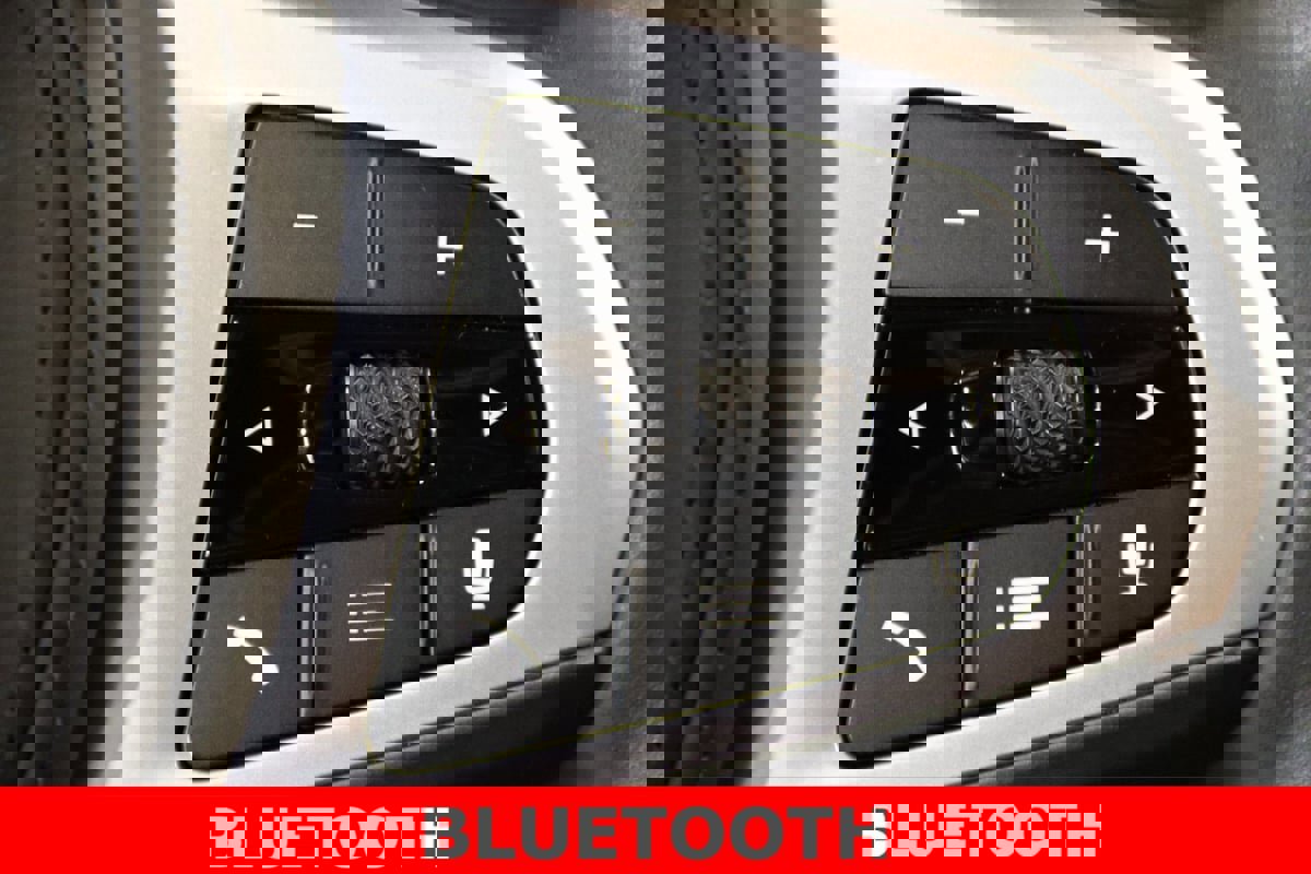 Used 2024 BMW Z4 M40i w/ Premium Package image 18