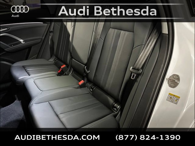 Certified 2025 Audi Q5 Premium w/ Convenience Package AWD/4WD image 29