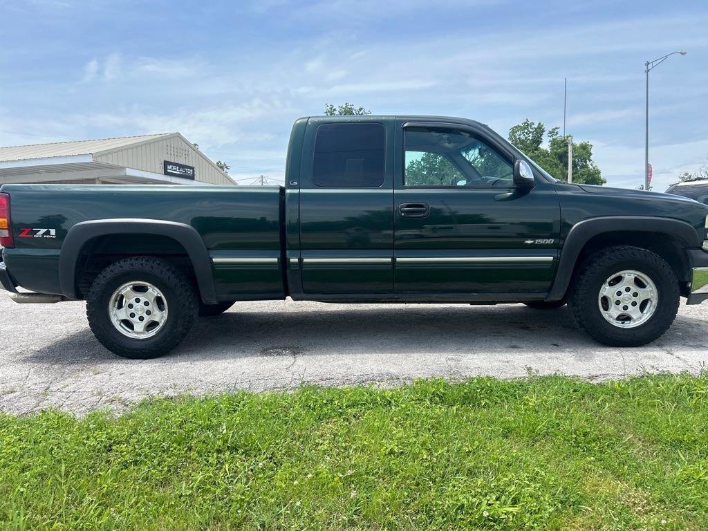 Used 2001 Chevrolet Silverado 1500 LS w/ Off-Road Chassis Pkg AWD/4WD image 8