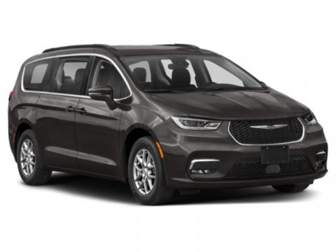 Used 2021 Chrysler Pacifica Limited w/ Uconnect Theater Family Group image 9