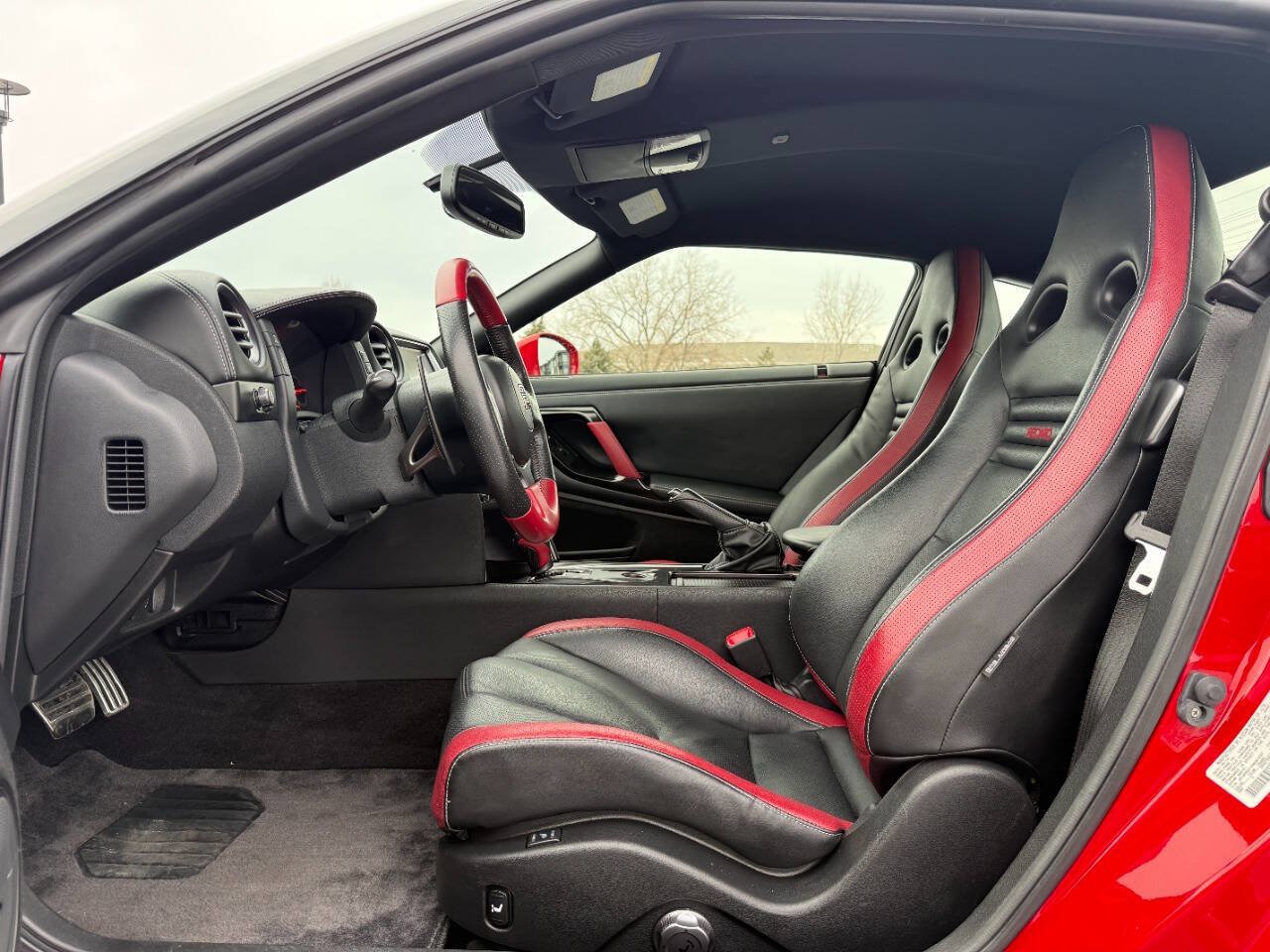 Used 2015 Nissan GT-R Black Edition AWD/4WD image 16