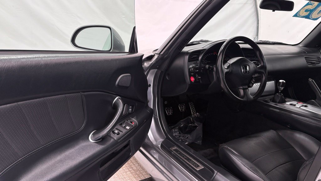 Used 2005 Honda S2000 image 22
