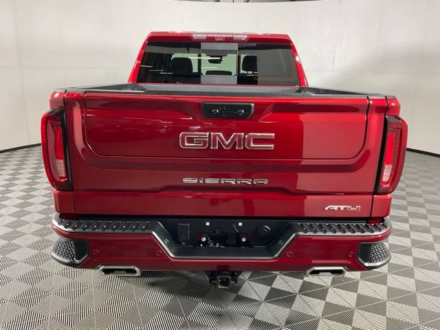 Used 2025 GMC Sierra 1500 AT4 w/ AT4 Premium Package AWD/4WD image 5