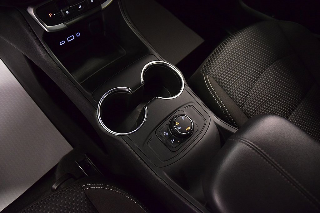 Used 2024 GMC Terrain SLE image 22