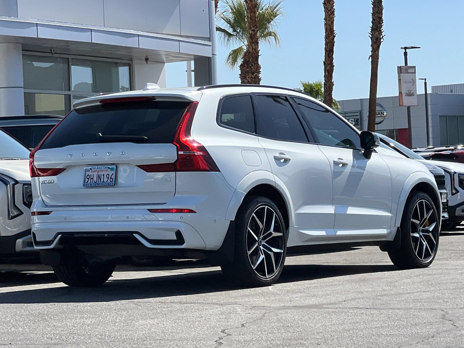 Used 2022 Volvo XC60 T8 Polestar w/ Protection Package Premier AWD/4WD image 3