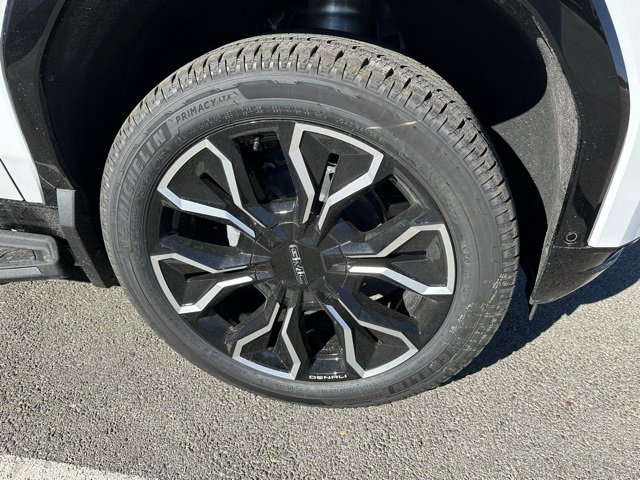 New 2025 GMC Sierra EV Denali image 3