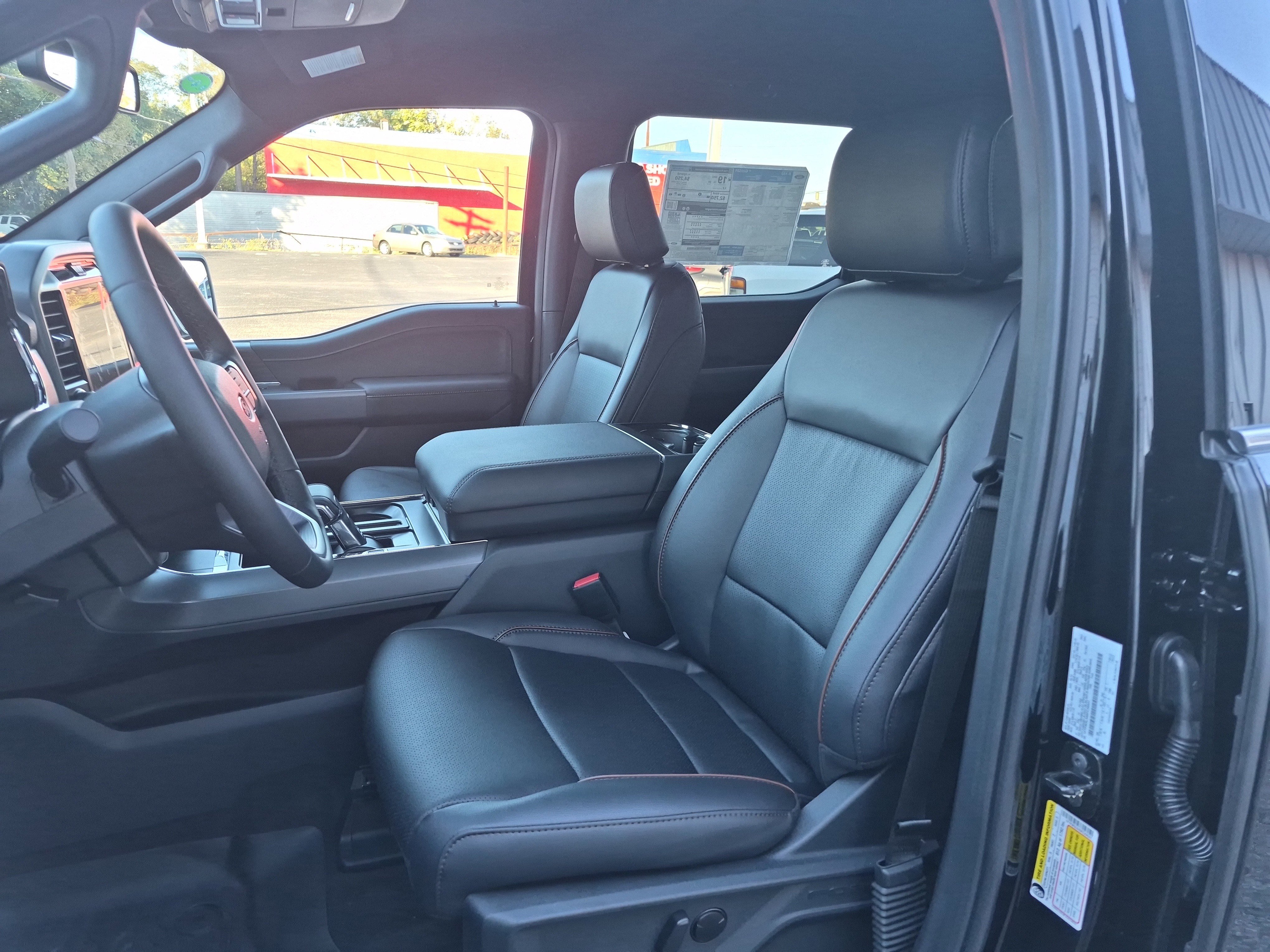 New 2025 Ford F150 Lariat w/ Equipment Group 501A Mid image 14