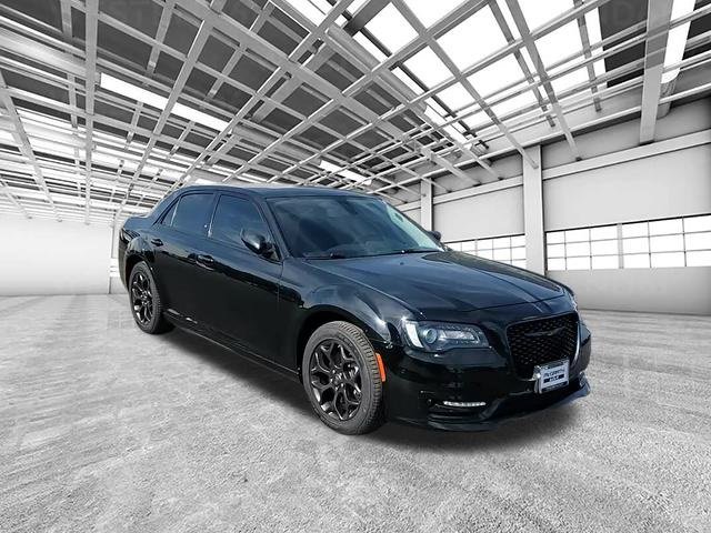 Used 2022 Chrysler 300 Touring L w/ Popular Equipment Group
