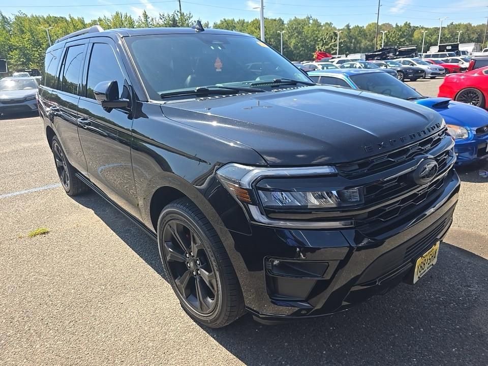 Certified 2023 Ford Expedition Limited AWD/4WD image 2