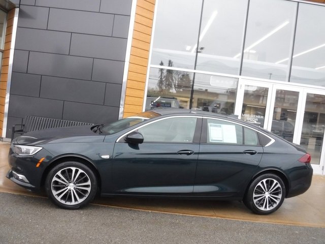 Used 2019 Buick Regal Preferred image 2