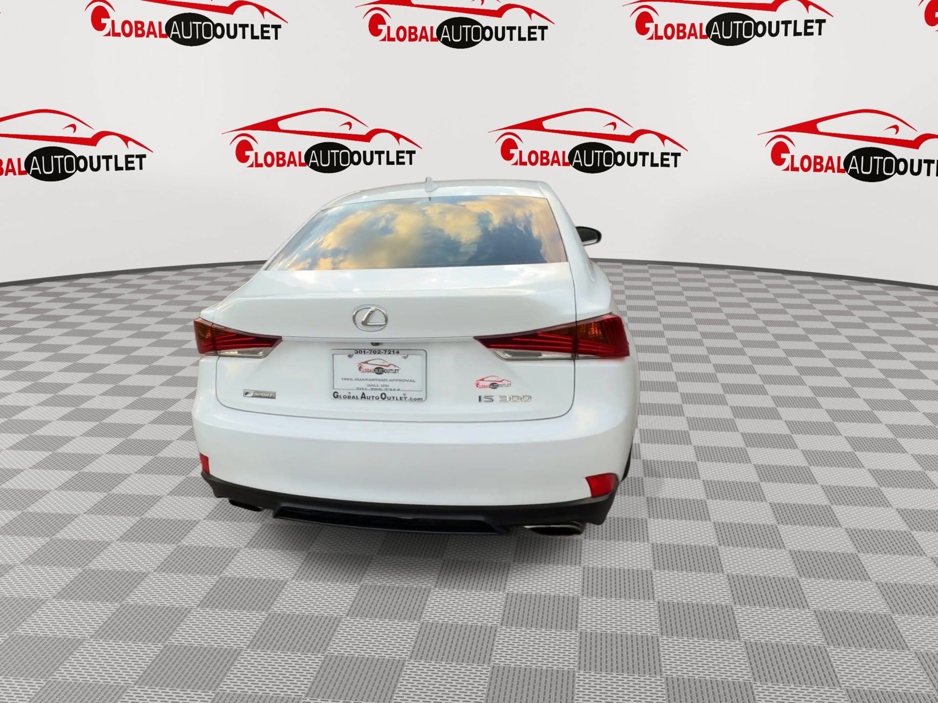 Used 2018 Lexus IS 300 F Sport w/ F Sport Package RWD image 7