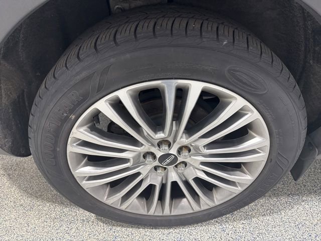 Used 2017 Lincoln MKX Reserve image 7