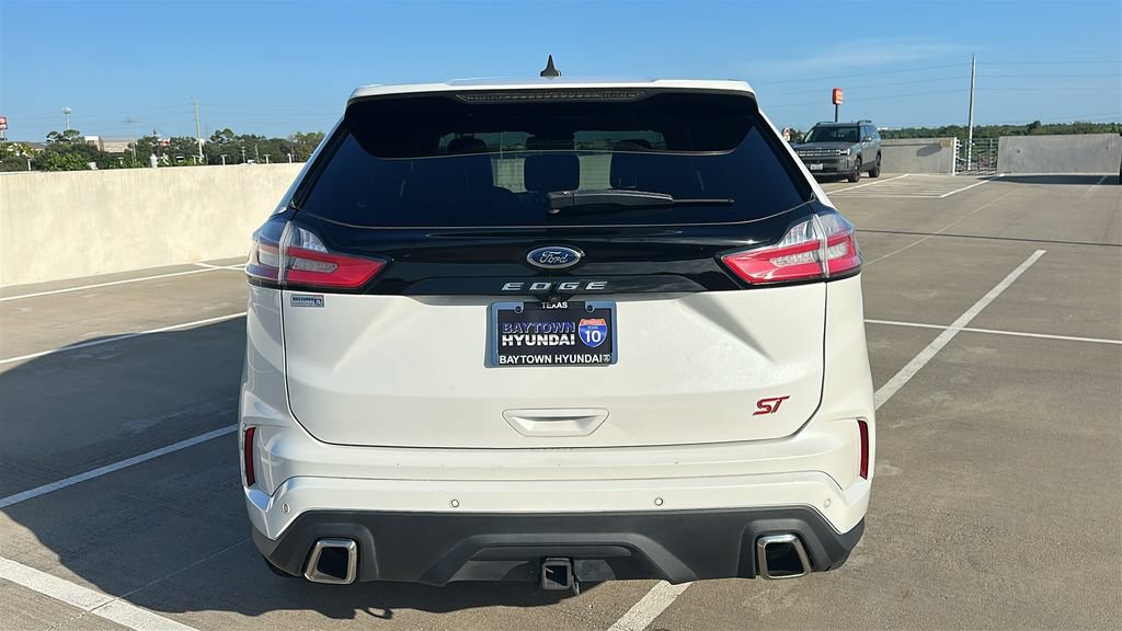 Used 2023 Ford Edge ST w/ Cargo Accessory Package AWD/4WD image 12