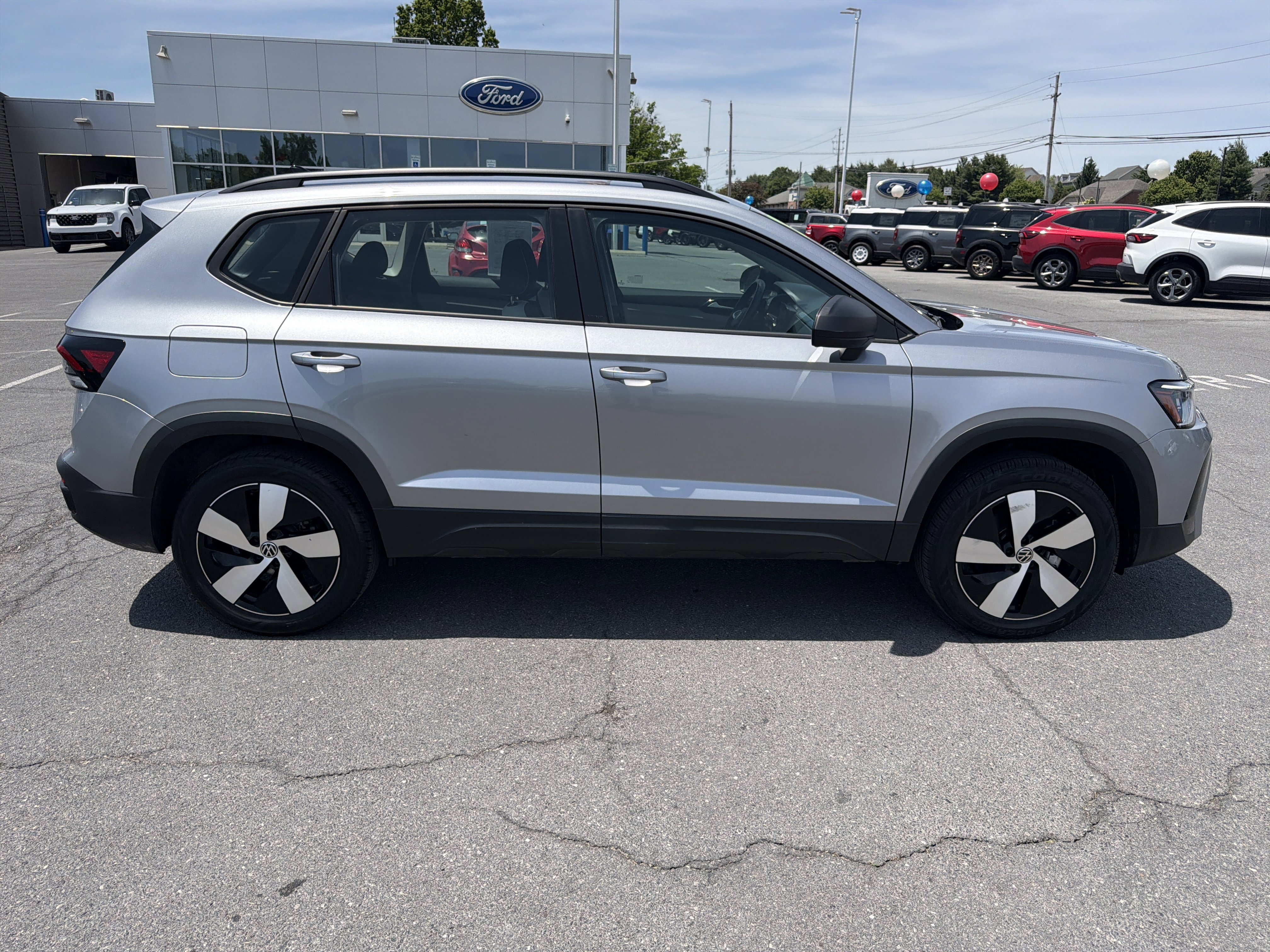 Used 2025 Volkswagen Taos S AWD/4WD image 4