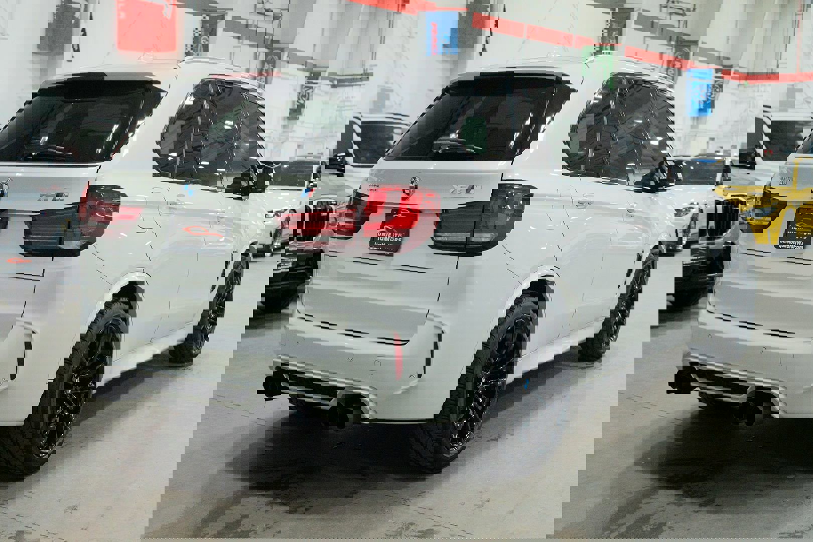 Used 2015 BMW X5 M image 6