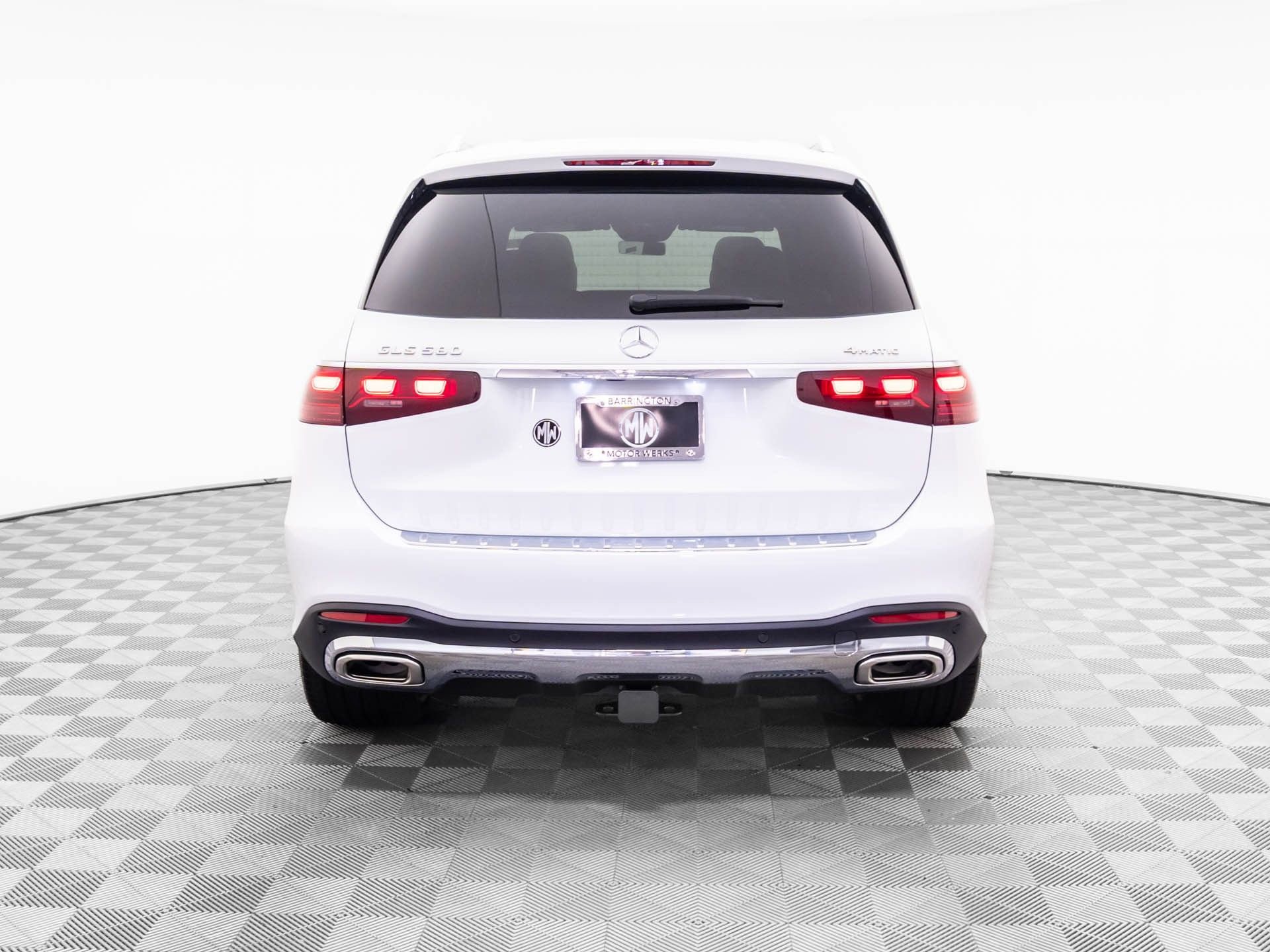 New 2026 Mercedes-Benz GLS 580 4MATIC image 4