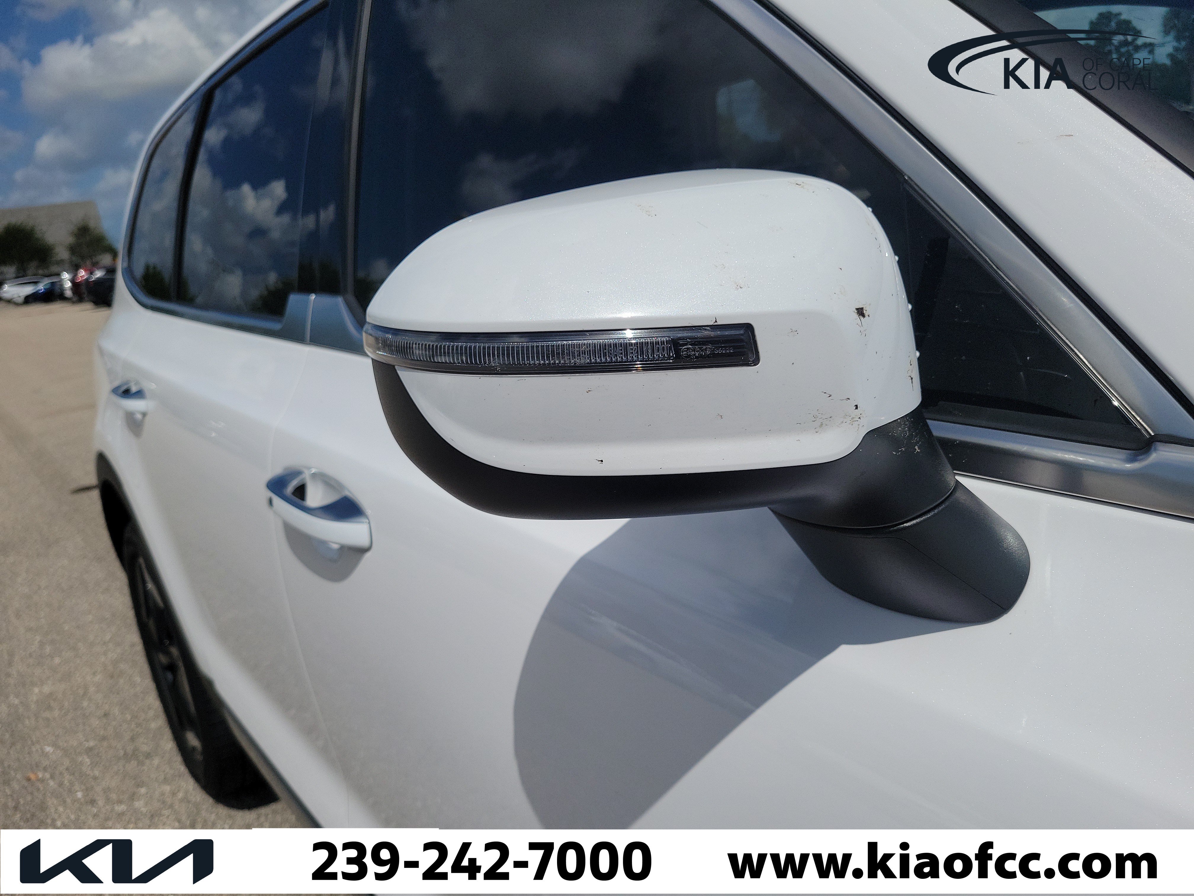 Certified 2024 Kia Telluride S w/ S Sunroof Package FWD image 8