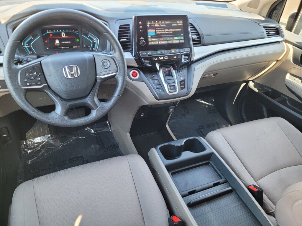 Certified 2024 Honda Odyssey EX image 15