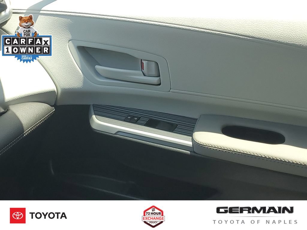 Certified 2026 Toyota Sienna LE FWD image 29
