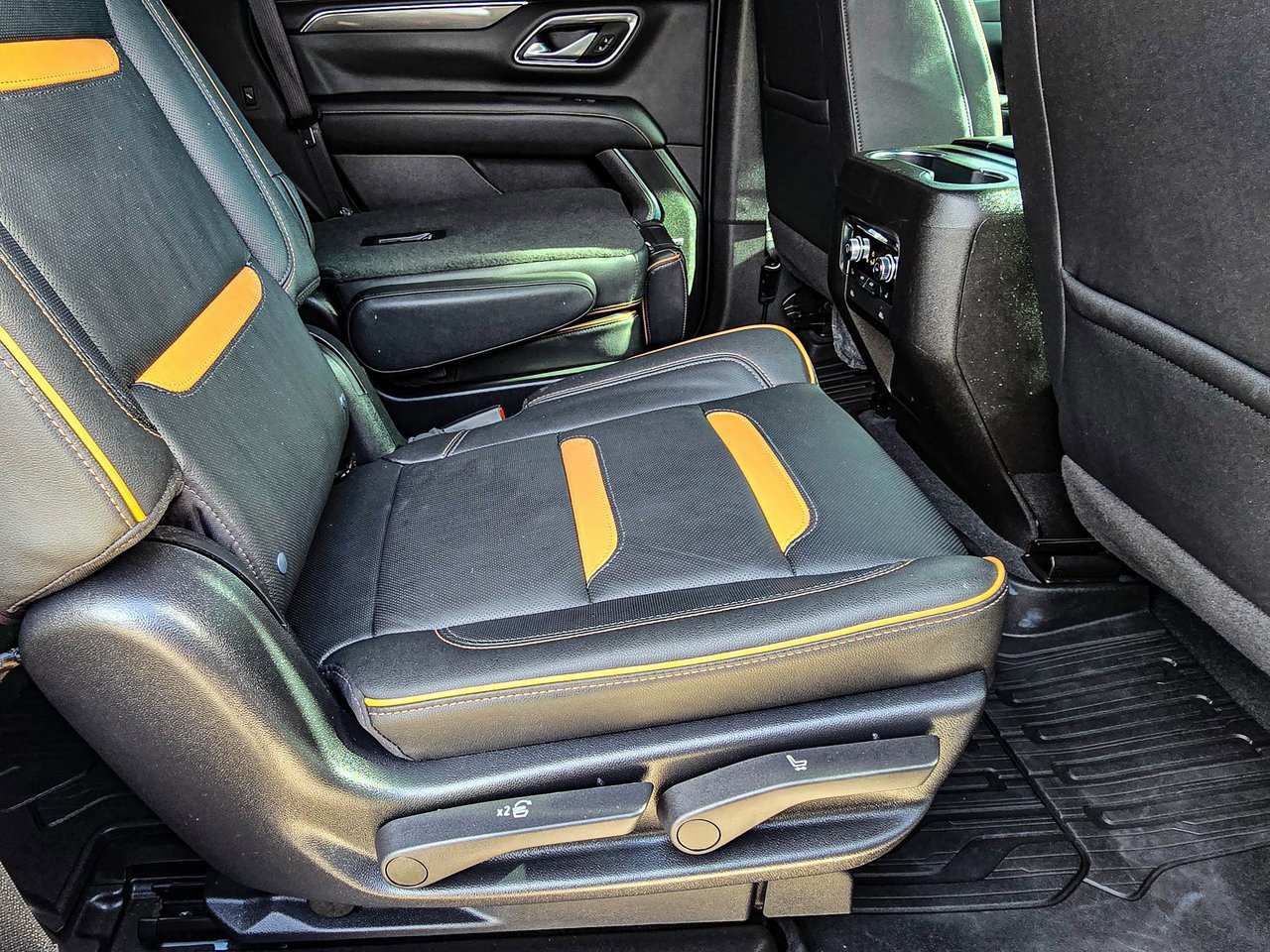 Used 2022 GMC Yukon AT4 w/ Max Trailering Package image 43