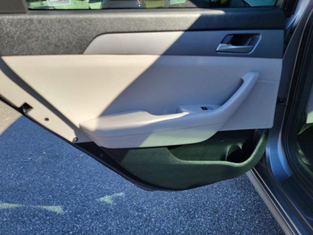 Used 2019 Hyundai Sonata SE image 10