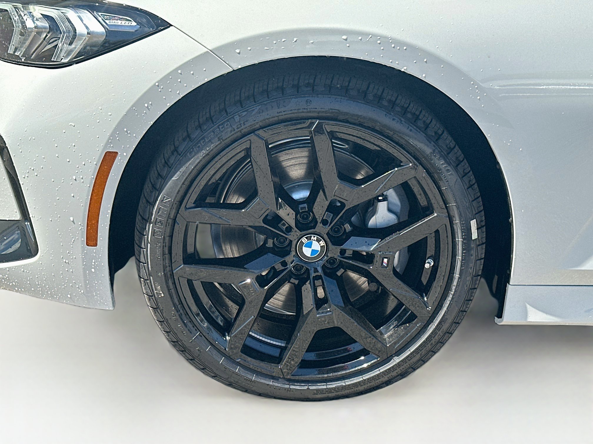 New 2026 BMW 330i Sedan w/ M Sport Package RWD image 19