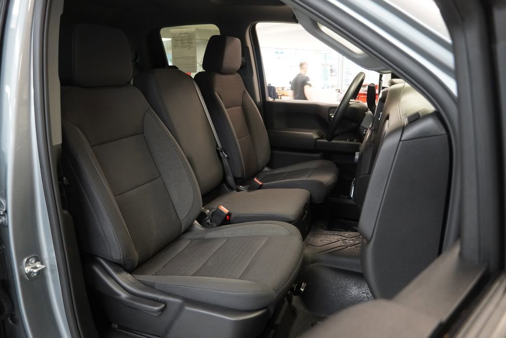 Used 2026 Chevrolet Silverado 2500 Custom w/ Custom Convenience Package image 32