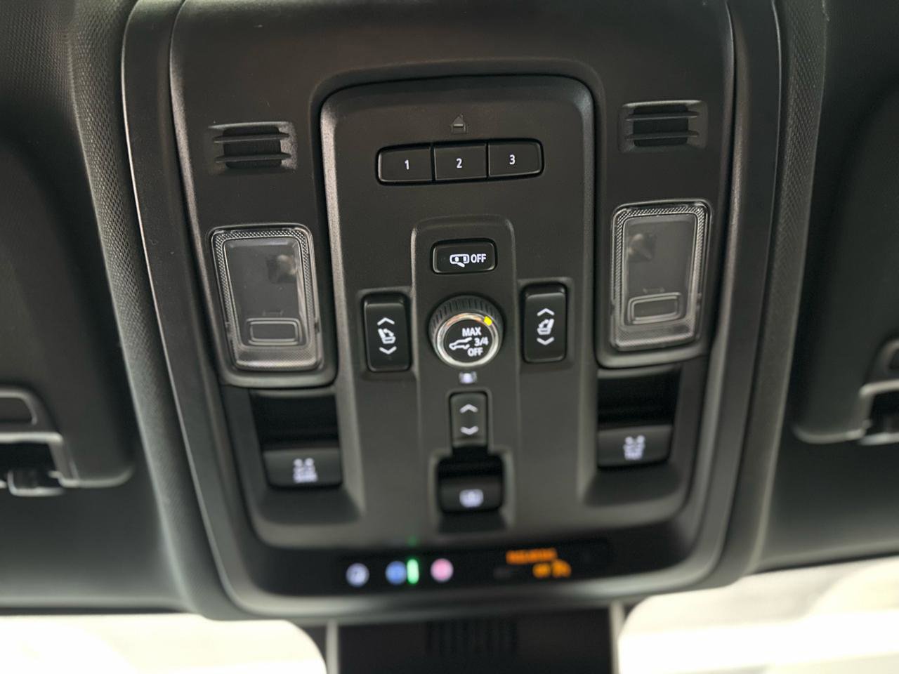 Used 2023 Chevrolet Suburban Z71 w/ Luxury Package AWD/4WD image 33