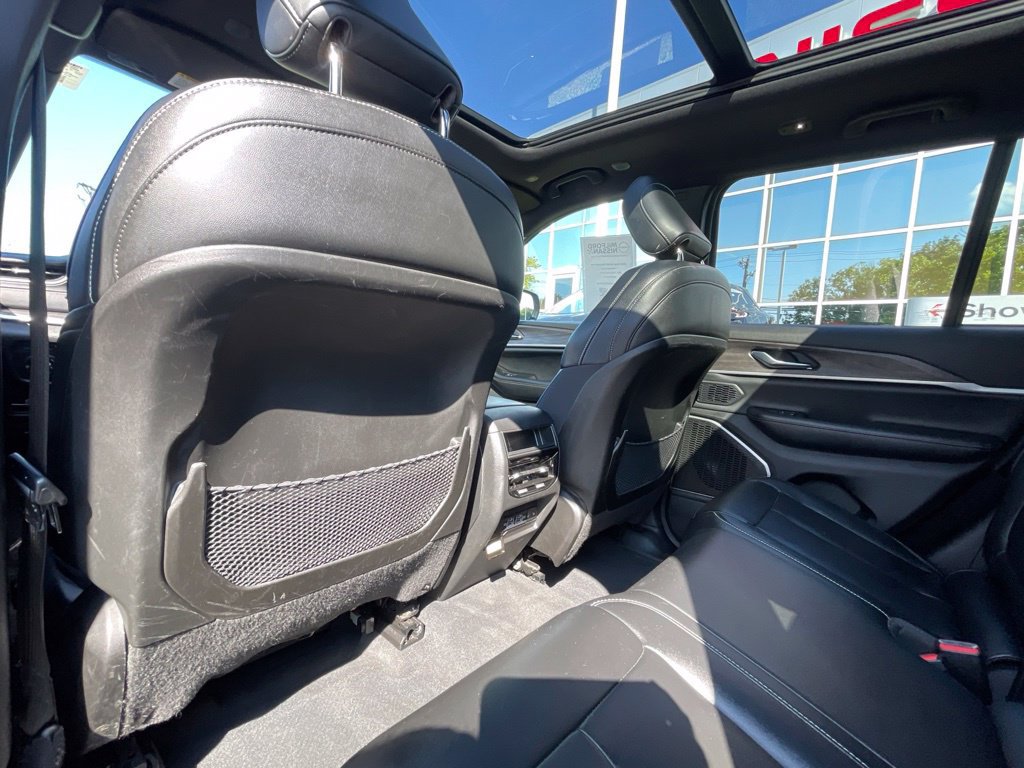 Used 2024 Jeep Grand Cherokee Limited 4xe AWD/4WD image 18