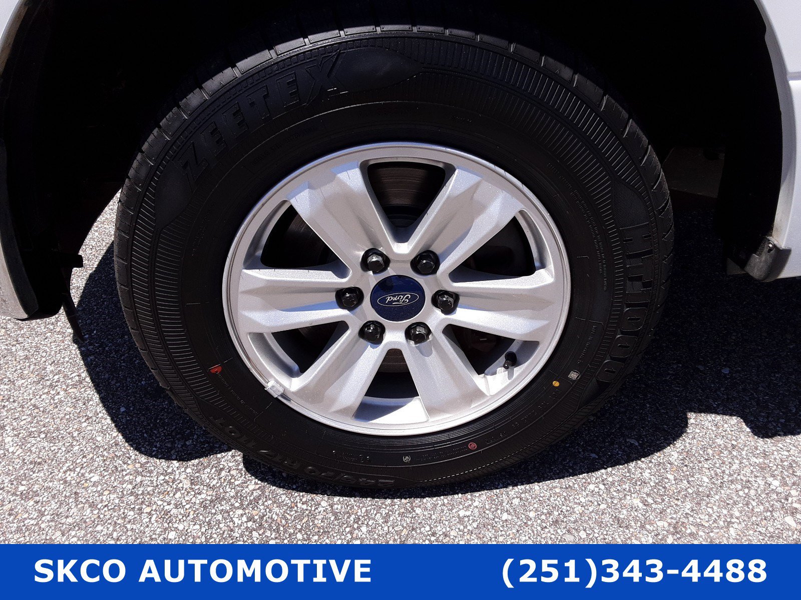 Used 2015 Ford F150 XLT image 9