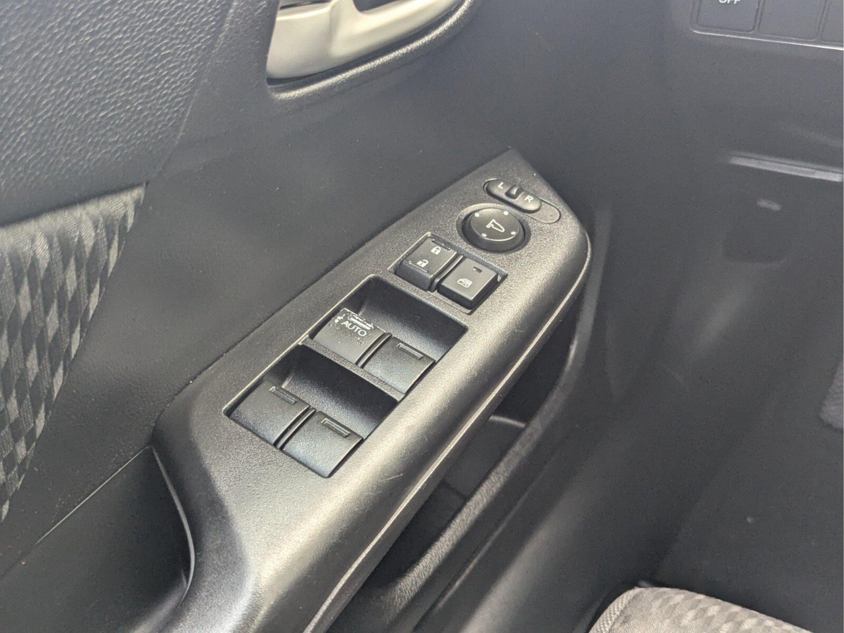 Used 2015 Honda Civic SE image 15