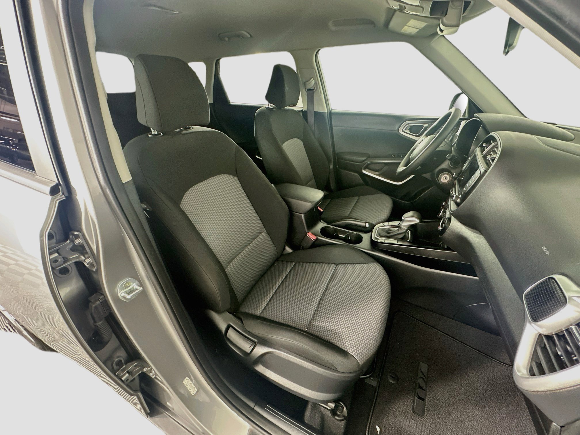 Used 2022 Kia Soul LX FWD image 29