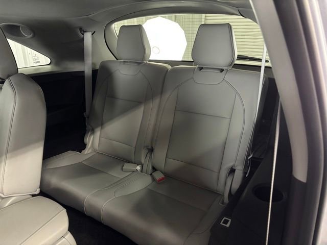 Used 2017 Acura MDX FWD w/ Advance Package image 15