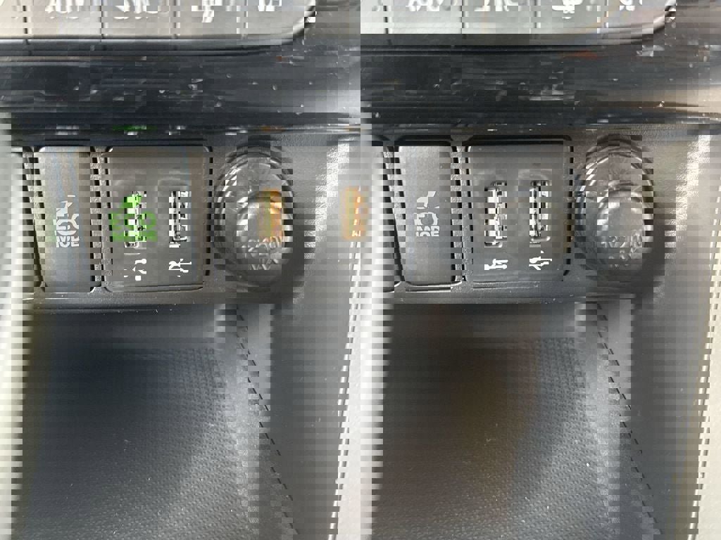 New 2025 Mitsubishi Eclipse Cross SEL image 34