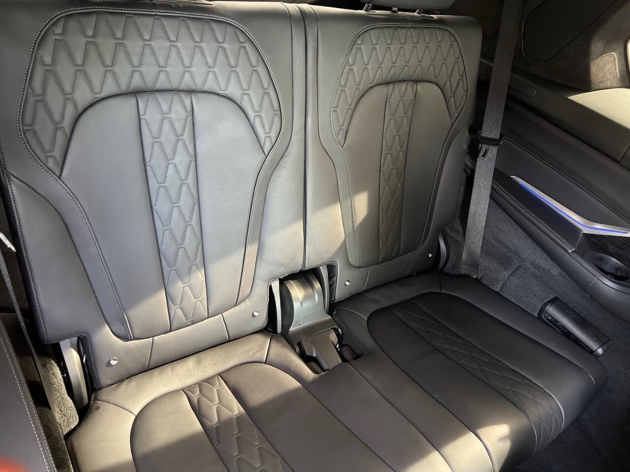 Used 2021 BMW X7 M50i w/ Dynamic Handling Package image 21