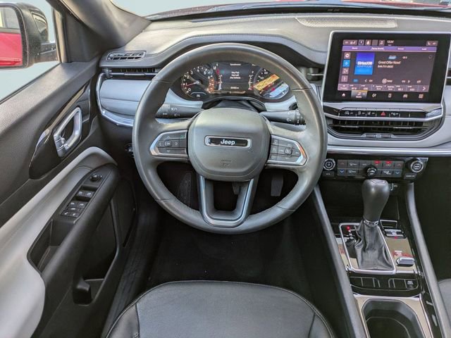 Used 2023 Jeep Compass Limited image 18