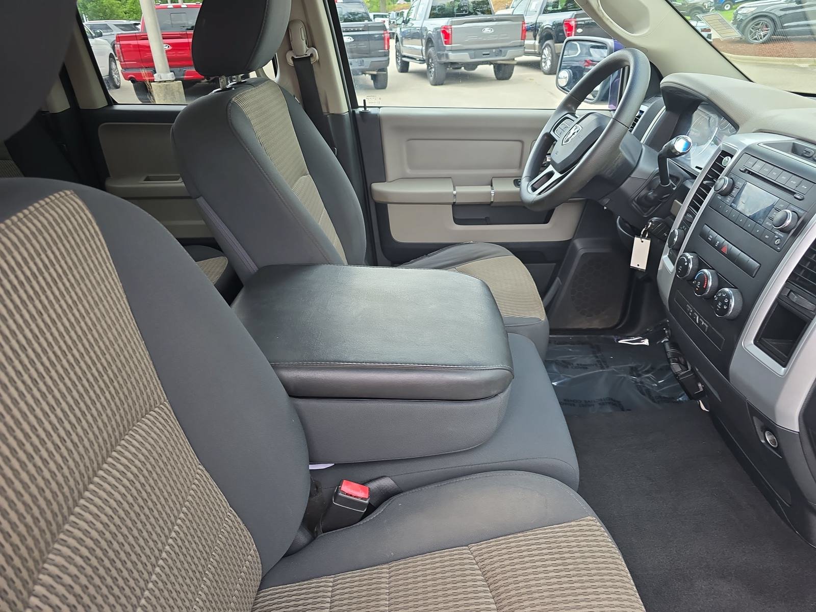Used 2012 RAM 1500 Classic SLT AWD/4WD image 9