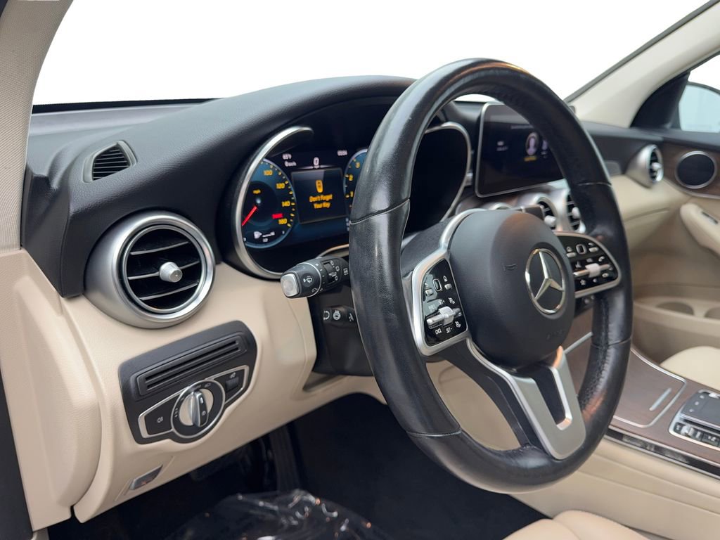 Used 2022 Mercedes-Benz GLC 300 4MATIC image 48