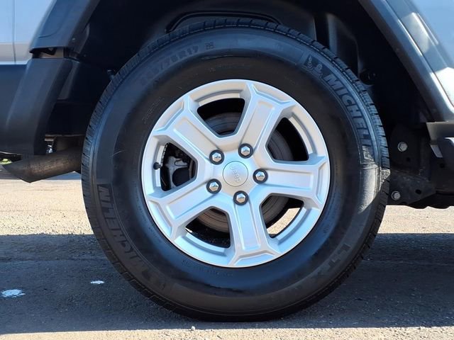 Used 2020 Jeep Wrangler Sport image 9