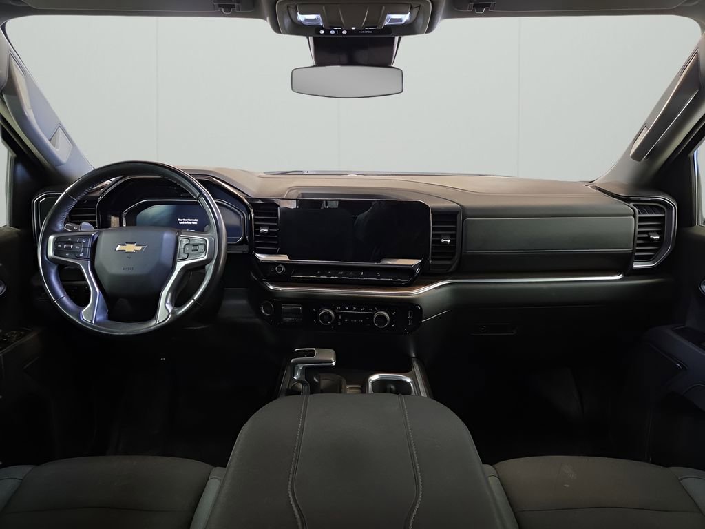 Used 2025 Chevrolet Silverado 1500 LT image 12
